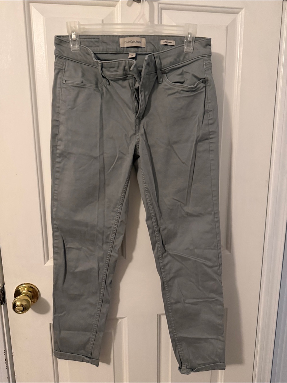 Calvin Klein Jeans Women's Light Gray Cropped Slim Jeans